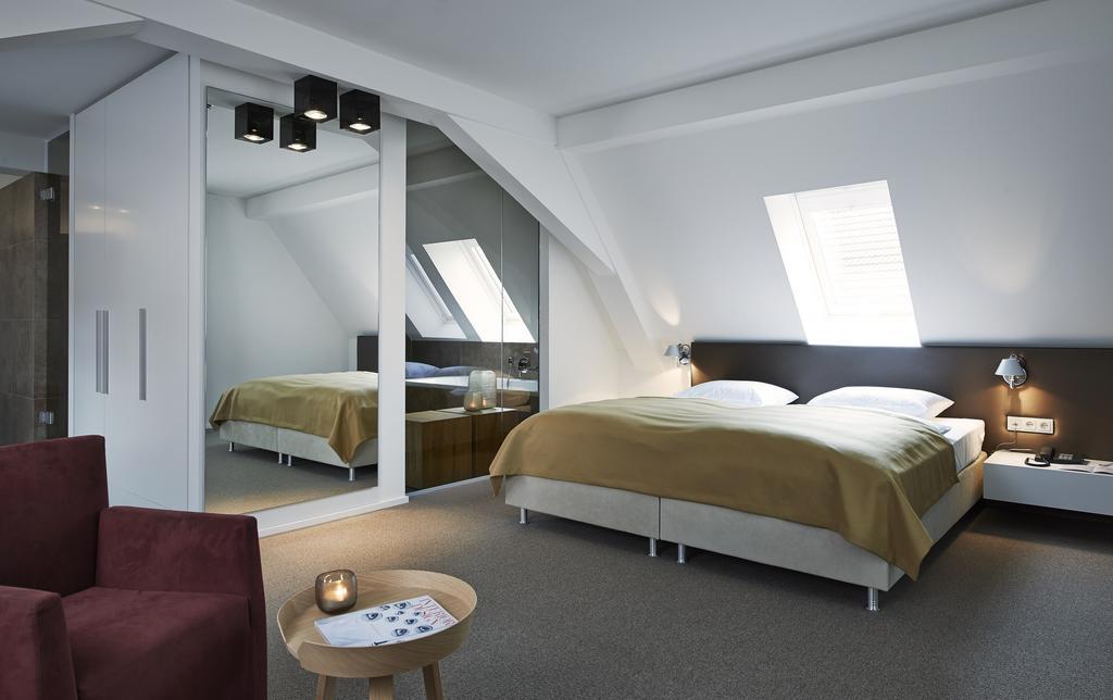 Weinhaus Henninger Hotel Kallstadt Værelse billede